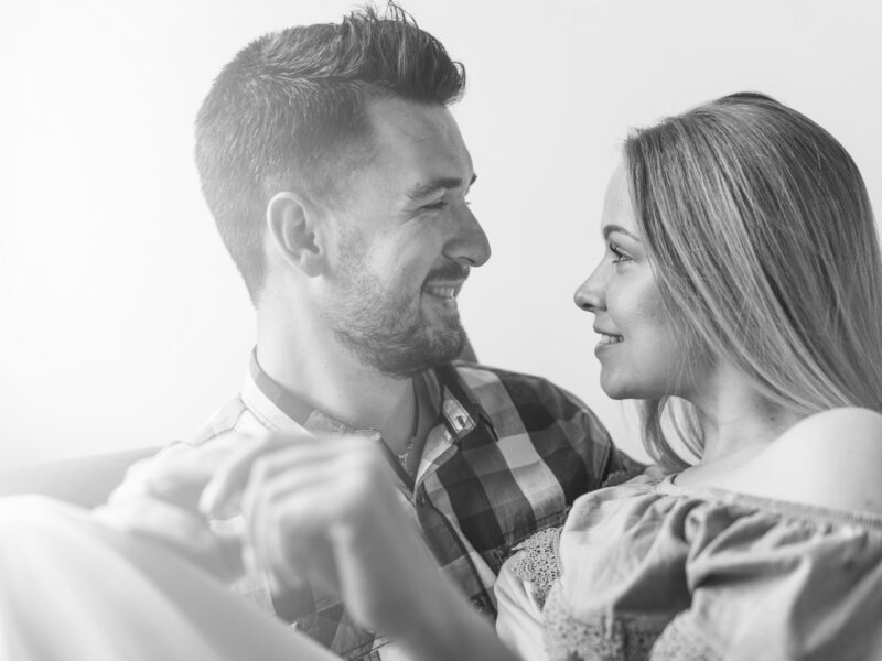 gata nua - necessidades emocionais